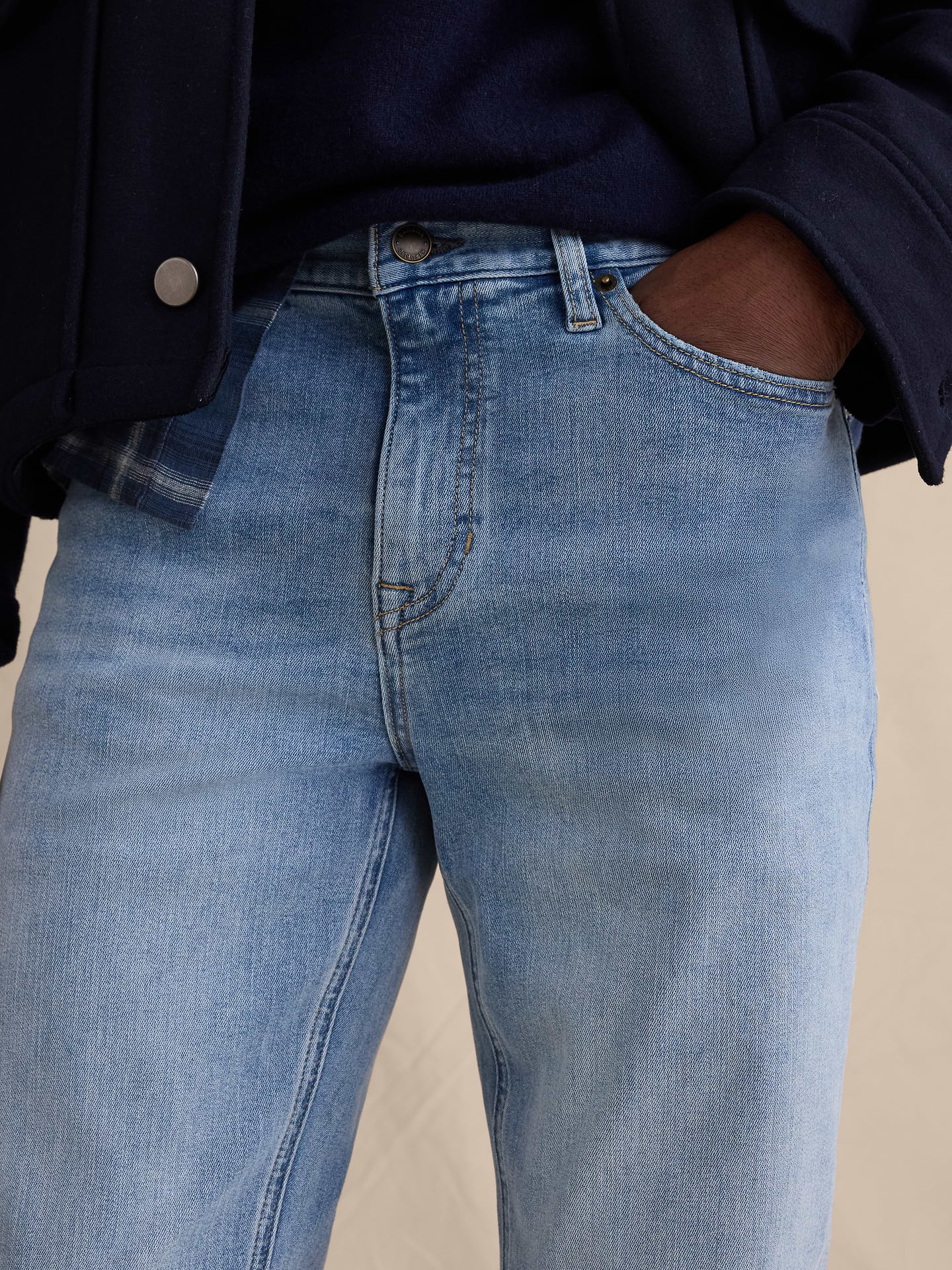 Image 3 of 8, Slim Luxe Traveler Jean