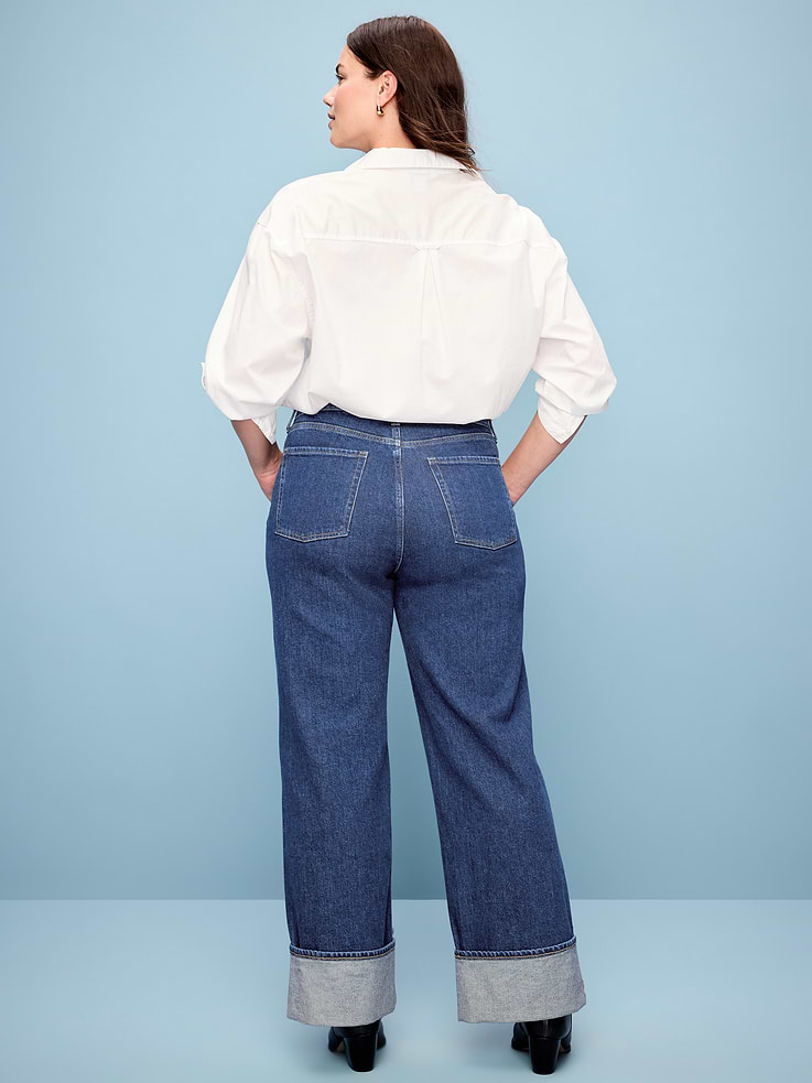 Image 8 de 9, Jean profilé à jambe large à revers et à taille très haute