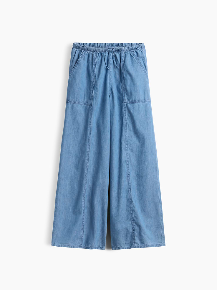 Image 1 of 3, This product is part of our water-saving Washwell program. Compared with conventional wash methods, Washwell uses at least 20% less water., Smooth weave., Drawcord ties at elasticized waist., Front utility pockets., This product was made in a factory that invests in gender equity and women’s empowerment through RISE. Learn more at, Product #1193620