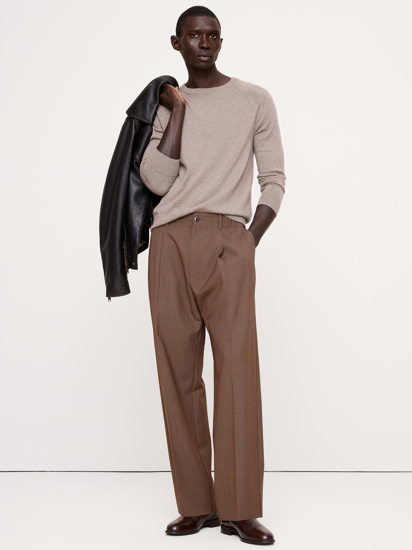 Image 5 of 5, On-The-Go Relaxed Pleated Pant in Wool-Blend