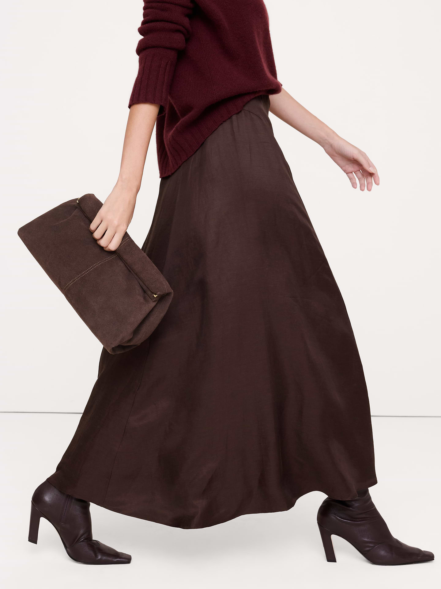 Image 3 of 5, Viscose-Linen Maxi Skirt