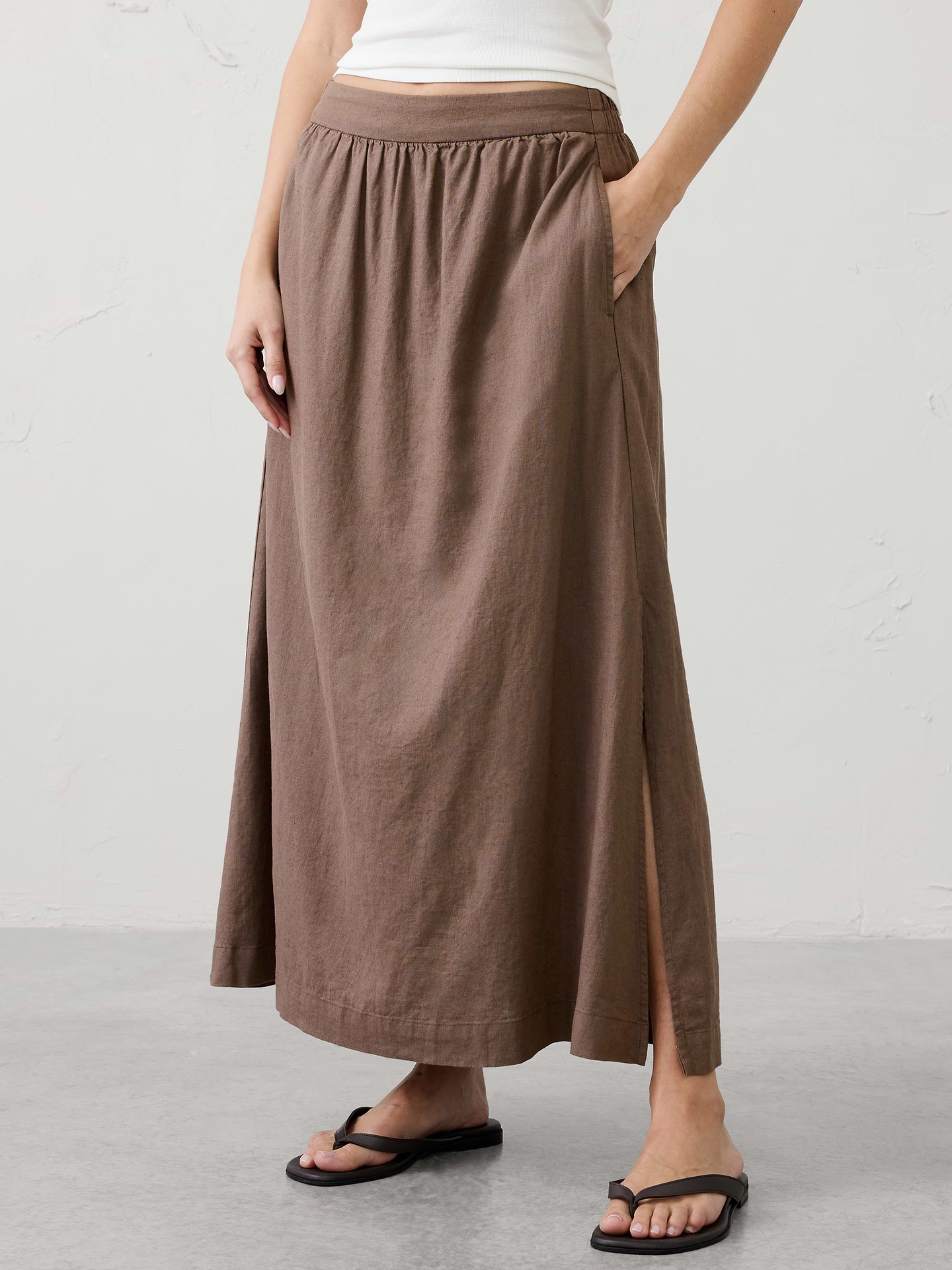 Image 3 of 4, Linen-Blend Midi Skirt