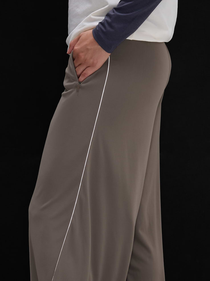 Image 4 of 4, Crossroads Bubble Pant