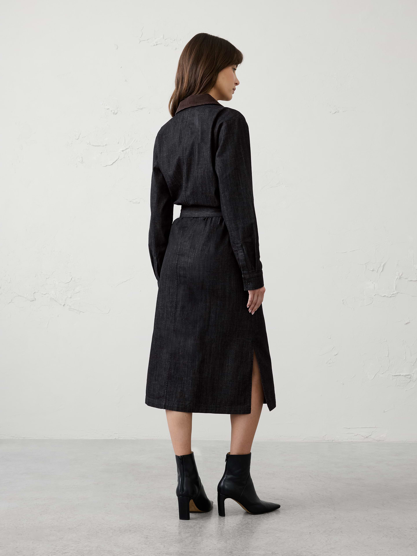 Image 2 of 4, Contrast-Collar Utility Midi Shirtdress