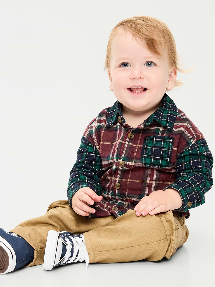 Image 1 of 3, spread collar, long sleeves, buttoned cuffs, full buttoned front, patch pocket at chest, Product #1184515