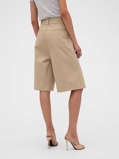 High Rise
 Pleated Shorts alt