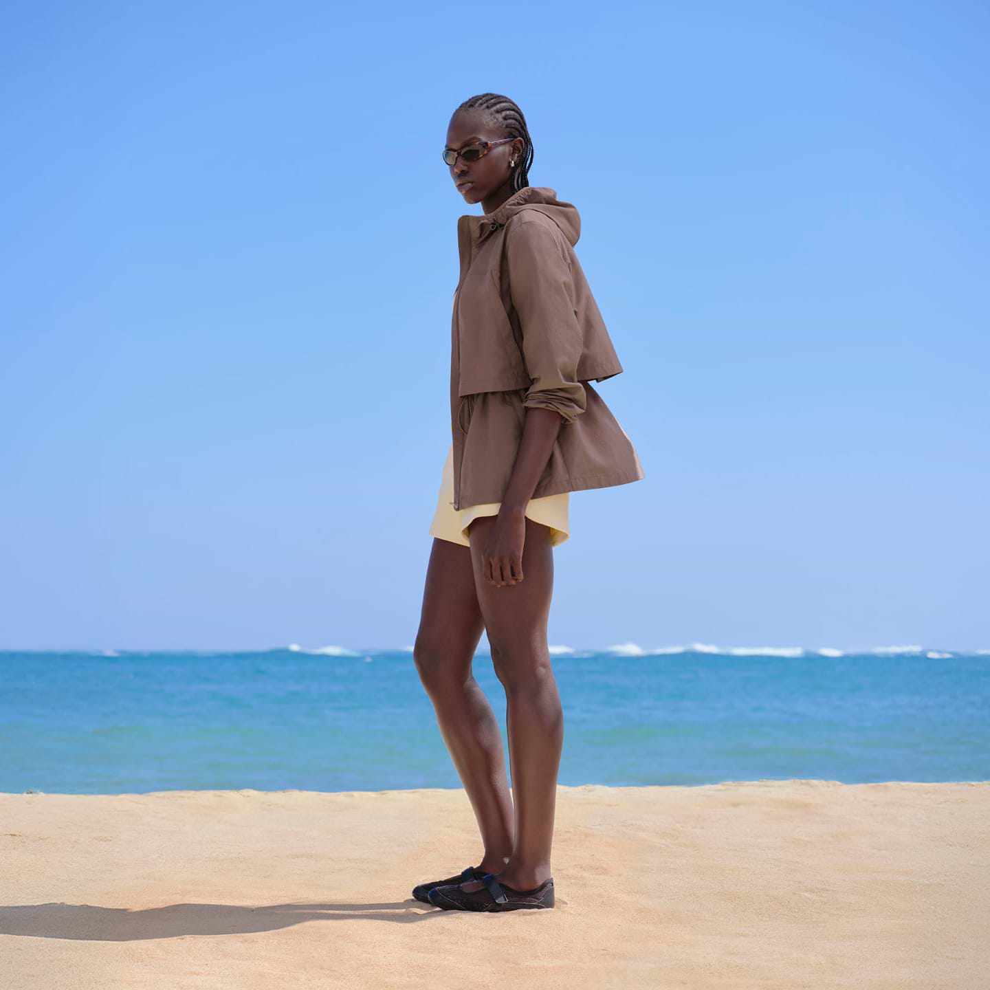 Look 10 image 1