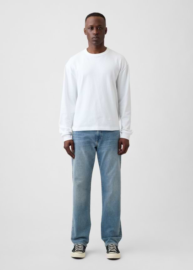 Straight fit