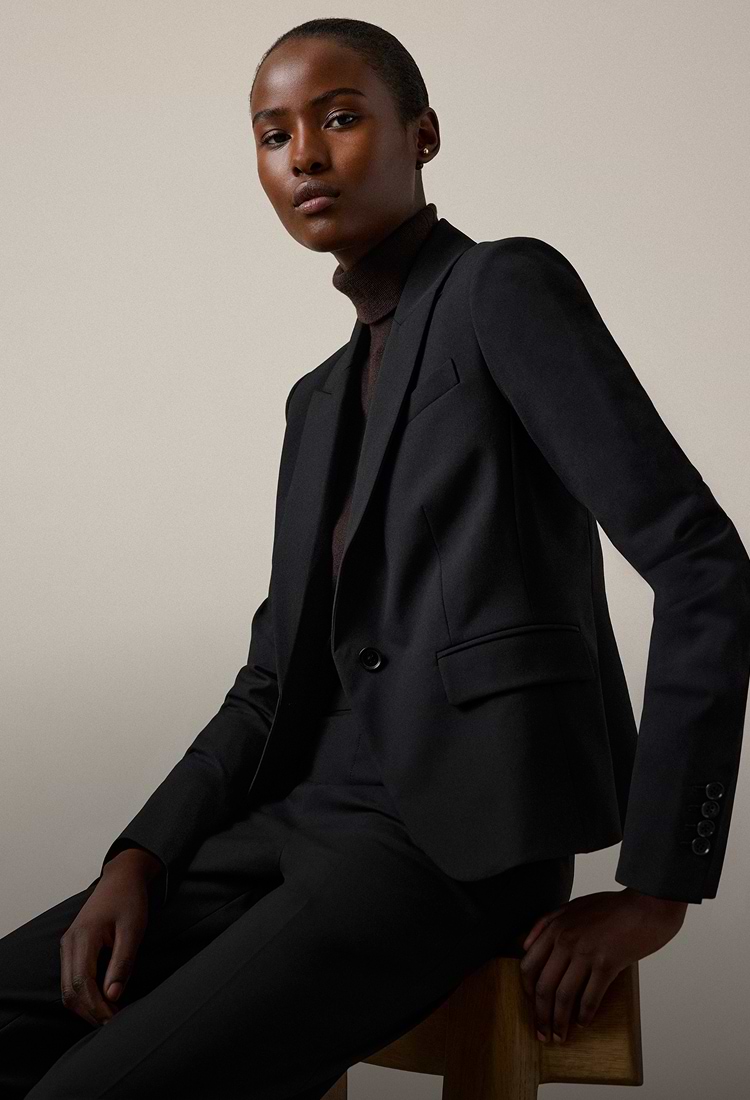 Everyday Deals on Clothes and Accessories for Women and Men