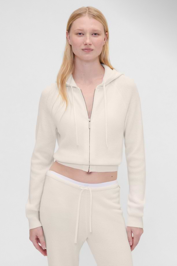 Shoppable Outfit image