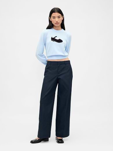 Mid Rise Bow-Back 
Khakis