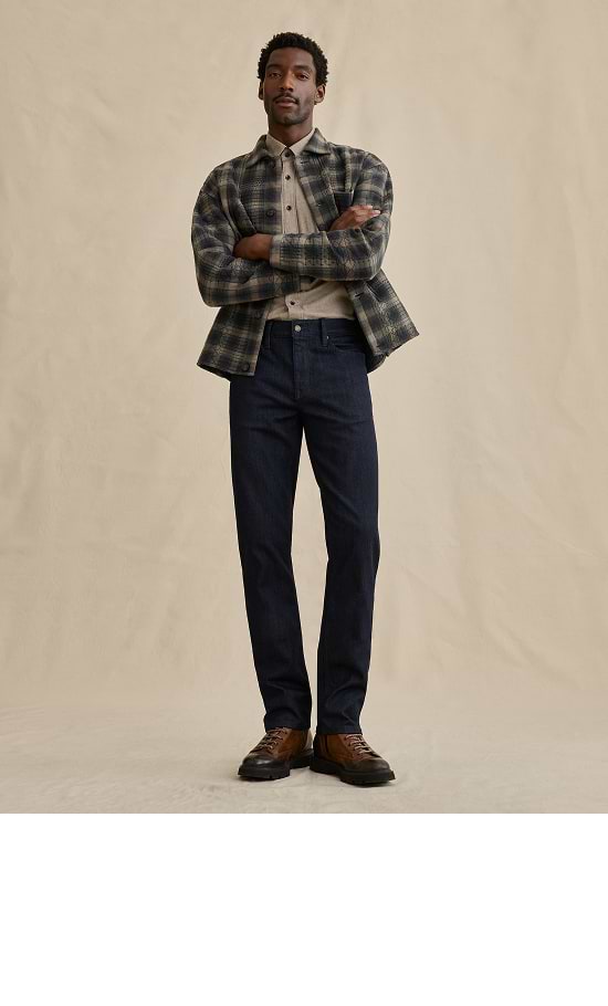Slim. Well-fitted through the thigh with a narrow leg