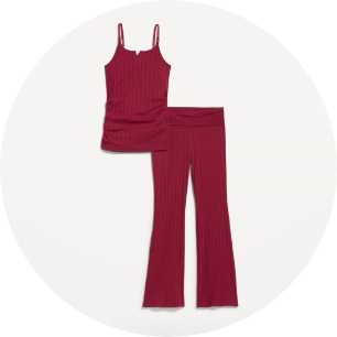Image of a Set of matching nursing-ready pajamas.